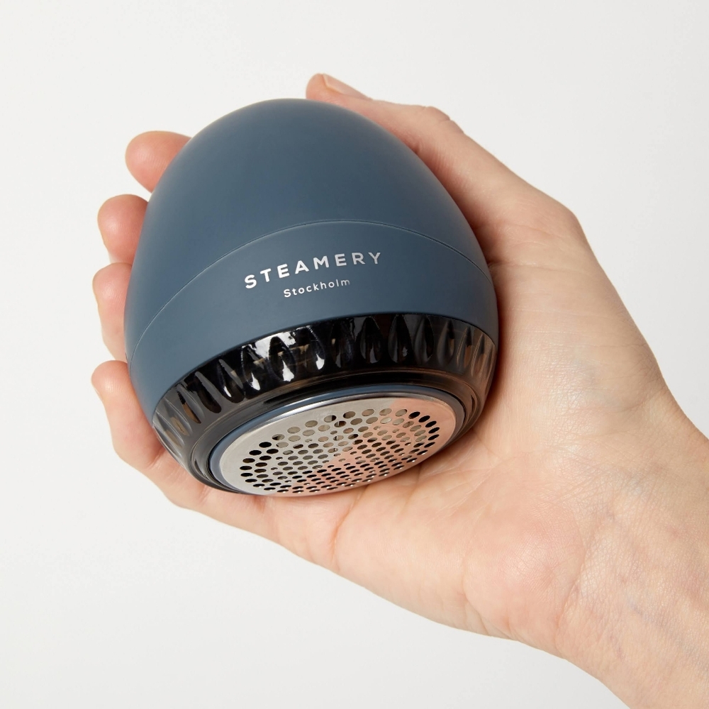 NWT Steamery fuzz shaver
